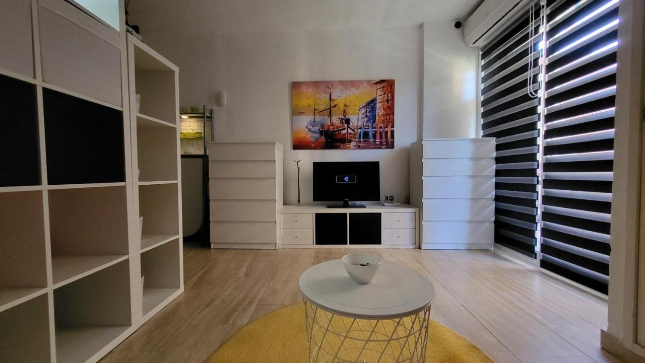Minerva 242 Apartment Benalmadena Bagian luar foto